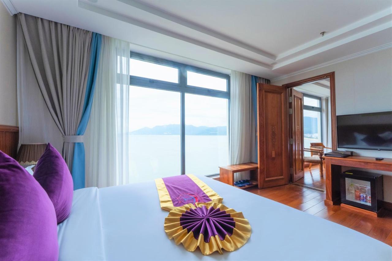 Vietnam Taste Hotel Quy Nhon - Beachfront Экстерьер фото