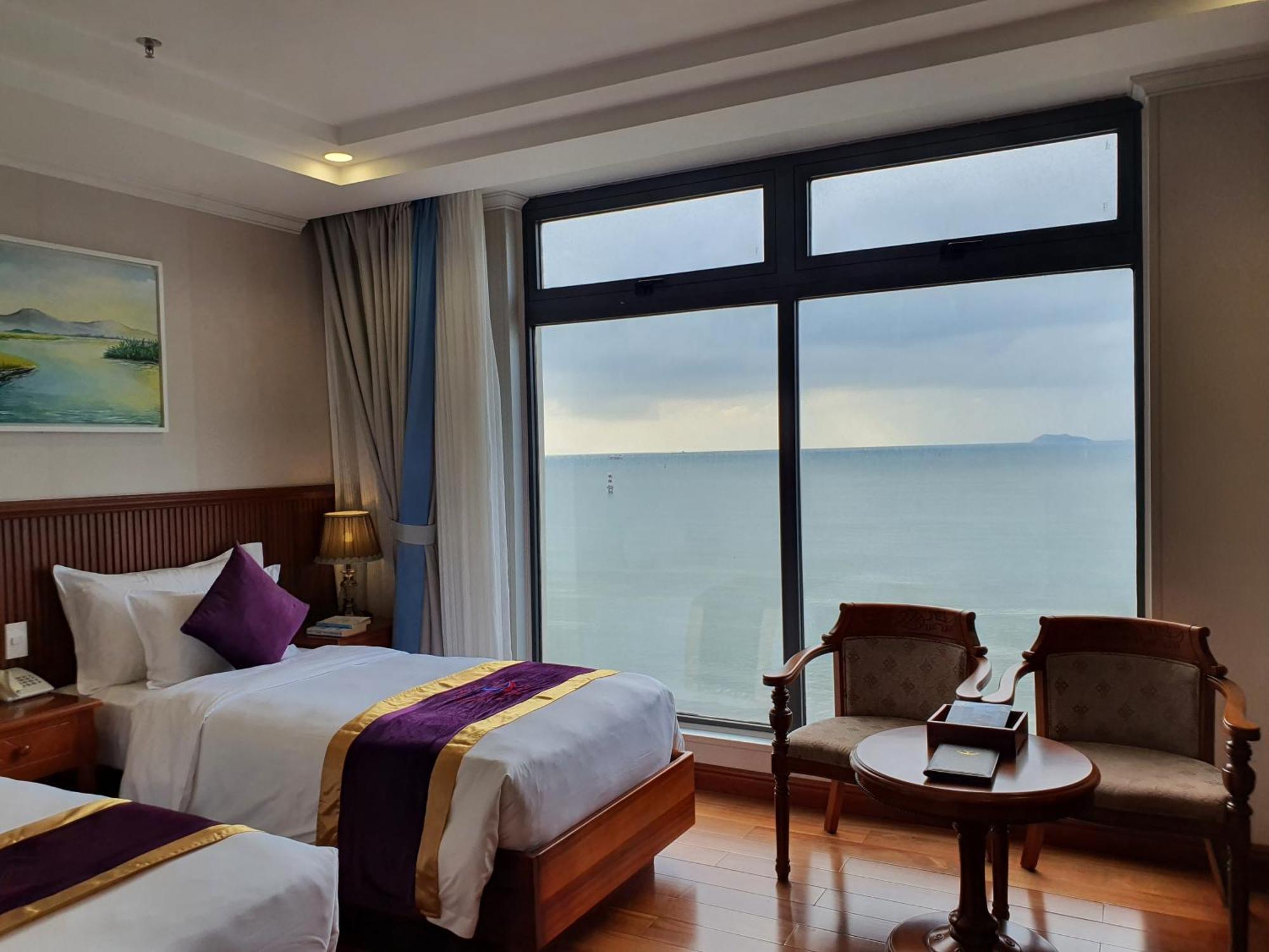 Vietnam Taste Hotel Quy Nhon - Beachfront Экстерьер фото